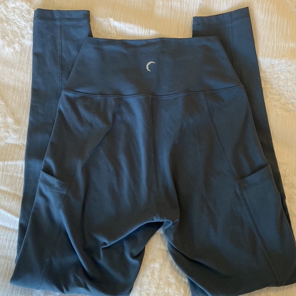 Zyia Leggings - Picture 2 of 5